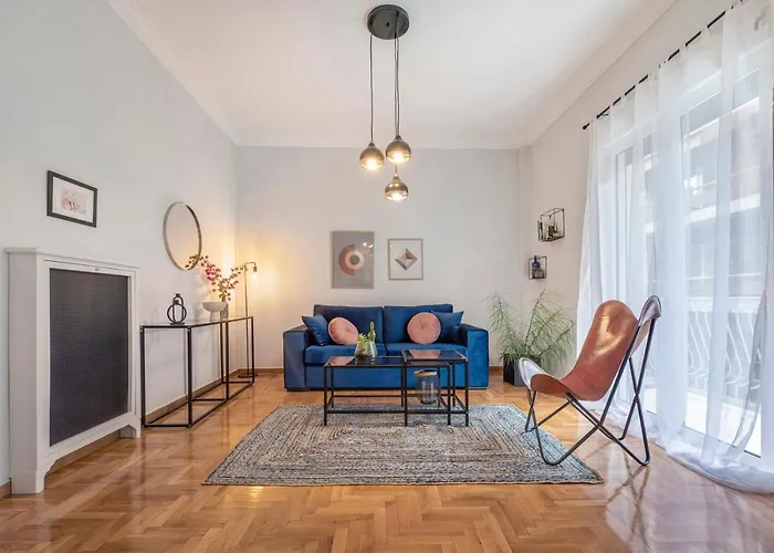Luxury 2 Bdroom Apt- Megaro Mousikis